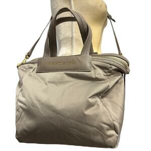 Excellent Marc by Marc Jacobs Preppy Nylon Natasha Cross Body‎ Bag